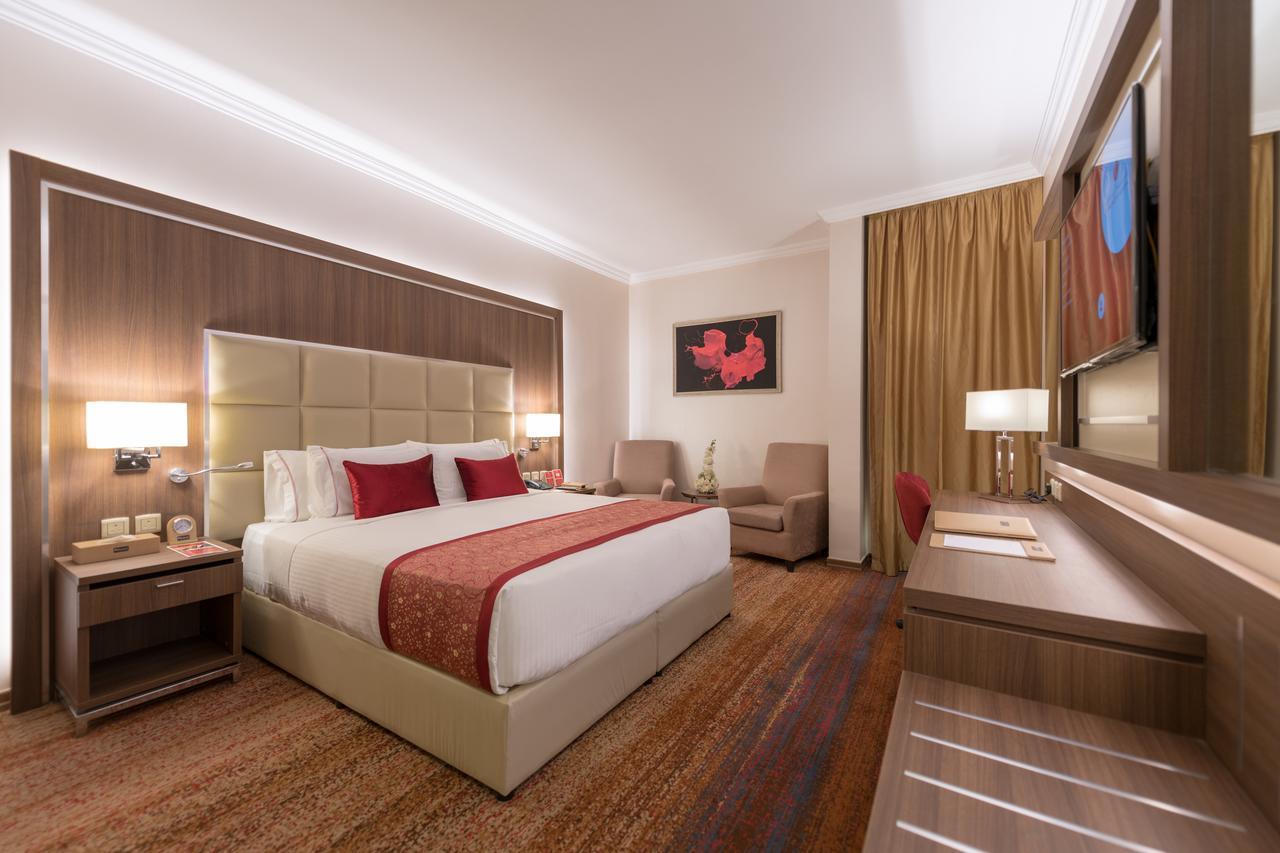 Ramada By Wyndham Continental Jeddah Hotel Luaran gambar